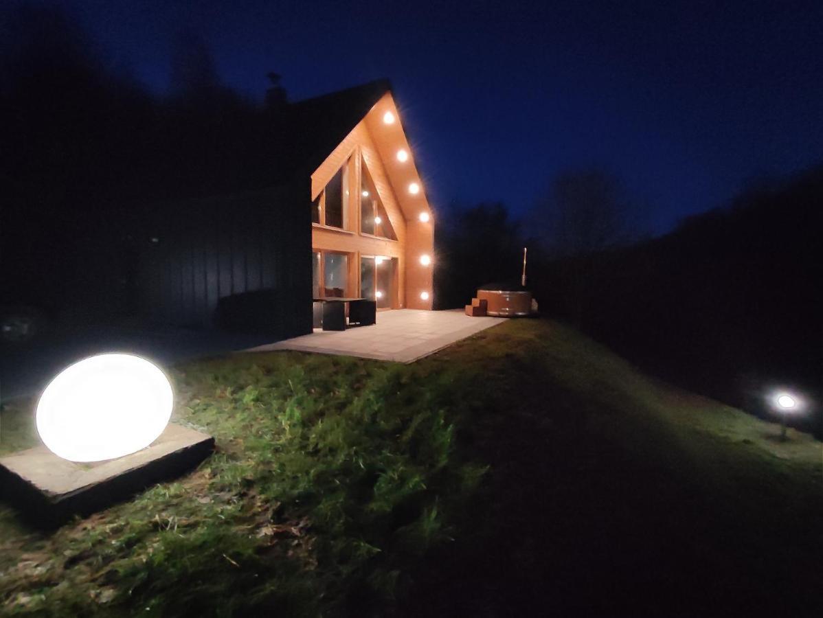 Villa Miedzy Drzewami Biecz Esterno foto
